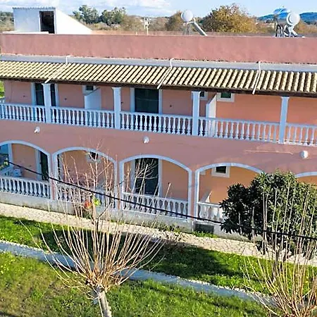 Aris Paschalia Hotel