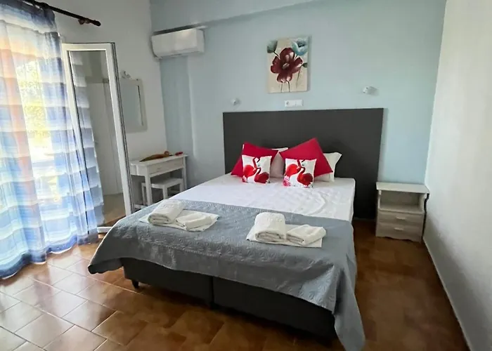 Aris Paschalia Hotel 5*